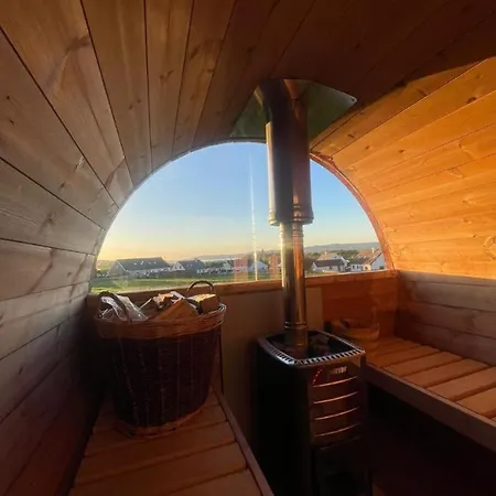 4 Inishway Self Catering *