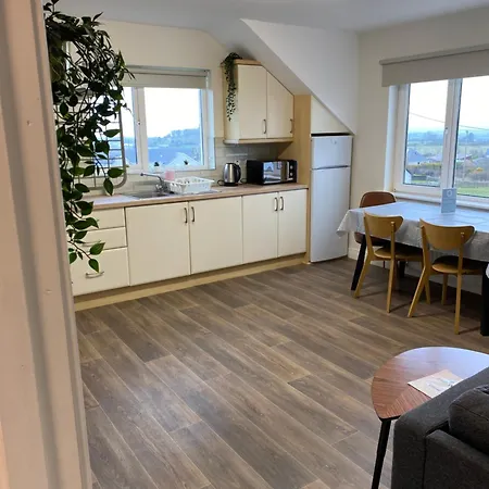 شقة 4 Inishway Self Catering *
